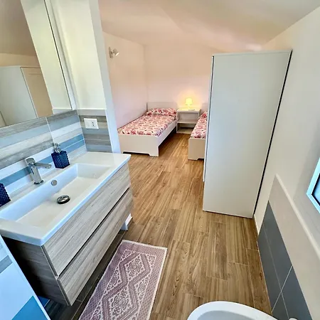 Villa Zaffiri 94 *