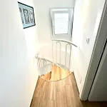 Vila Zaffiri 94 *